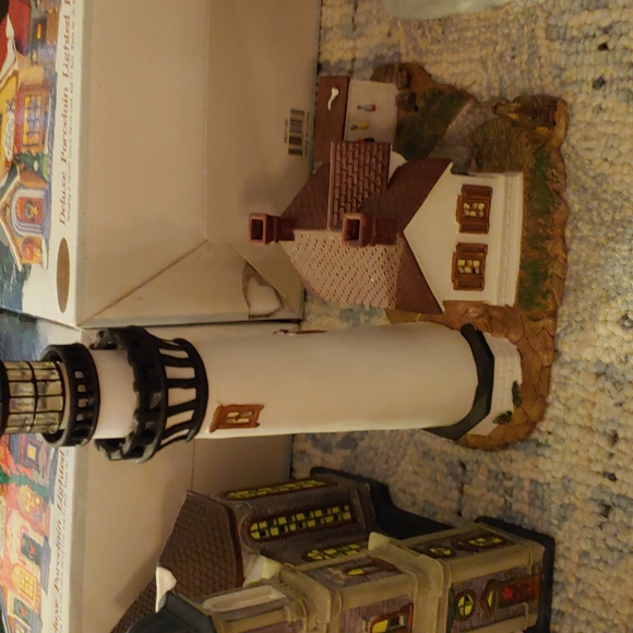 Dickens village - Picture 5 of 13